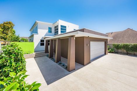 Photo of property in 21 Metzenthin Close, Raumati South, Paraparaumu, 5032