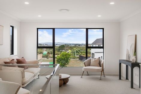 Photo of property in 29 Catalina Avenue, Rosehill, Papakura, 2113