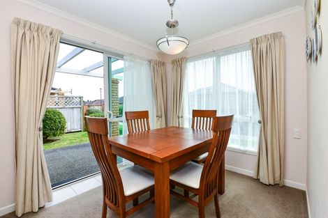 Photo of property in 14 Sovereign Isle Lane, Rototuna, Hamilton, 3210