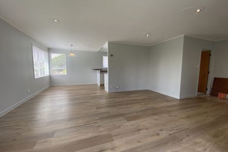 Photo of property in 15 Finchley Road, Torbay, Auckland, 0632