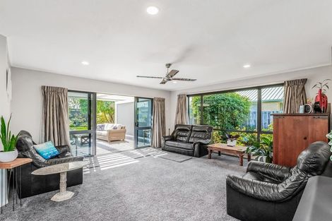 Photo of property in 28 Durrell Way, Rolleston, 7614