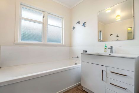 Photo of property in 1 Kusabs Road, Mangakakahi, Rotorua, 3015