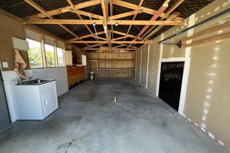 Photo of property in 96 Wood Street, Takaro, Palmerston North, 4410