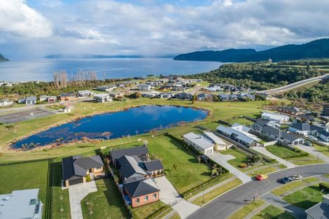 Photo of property in 5 Pukeko Way, Kinloch, Taupo, 3377