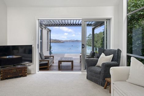 Photo of property in 2 Cass Bay Place, Cass Bay, Lyttelton, 8082