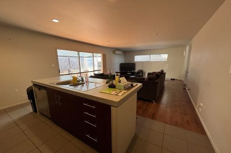 Photo of property in 31 Carento Way, Stanmore Bay, Whangaparaoa, 0932