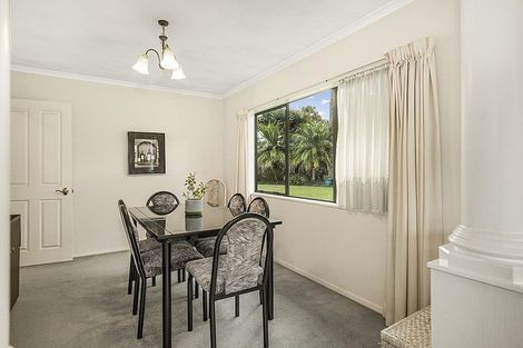 Photo of property in 70 Lothian Brae, Wattle Downs, Auckland, 2103