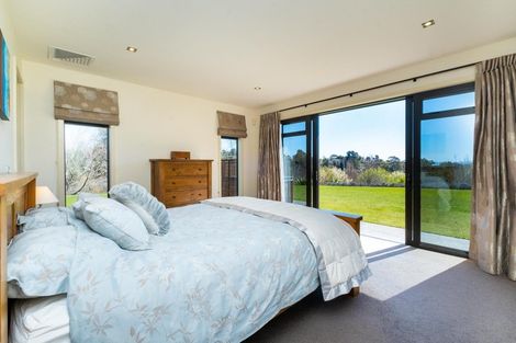 Photo of property in 44 Tauroa Valley Road, Havelock North, 4130