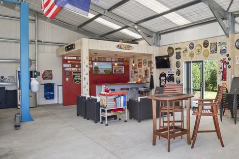 Photo of property in 63 Waipipi Wharf Road, Pollok, Waiuku, 2683