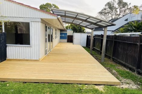 Photo of property in 2/206 Bucklands Beach Road, Bucklands Beach, Auckland, 2012