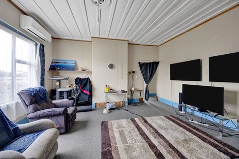 Photo of property in 11 Suffolk Street, Patea, 4520