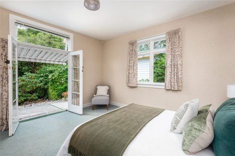 Photo of property in 7 Port Hills Road, Heathcote Valley, Christchurch, 8022