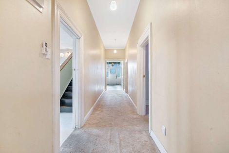 Photo of property in 21 Neidpath Road, The Glen, Dunedin, 9011