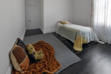 Photo of property in 15 Park Street, Thorndon, Wellington, 6011