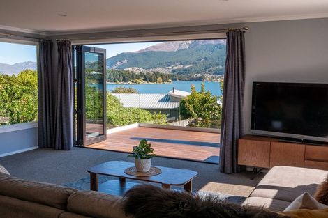 Photo of property in 493 Peninsula Road, Kelvin Heights, Queenstown, 9300