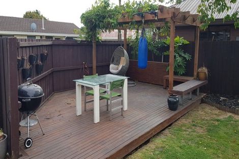 Photo of property in 14b Castile Place, Belfast, Christchurch, 8051