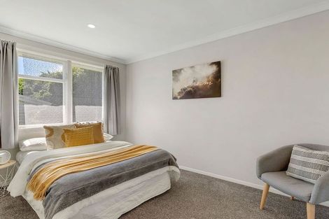 Photo of property in 38 Cardiff Crescent, Cannons Creek, Porirua, 5024