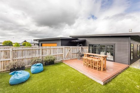Photo of property in 24 Serenity Crescent, Kelvin Grove, Palmerston North, 4414