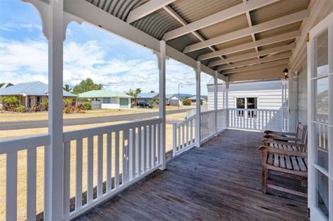 Photo of property in 17 Pipi Dune, Whitianga, 3510