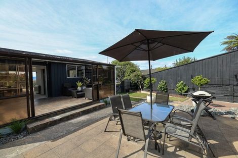 Photo of property in 96 Wakeman Road, Acacia Bay, Taupo, 3330