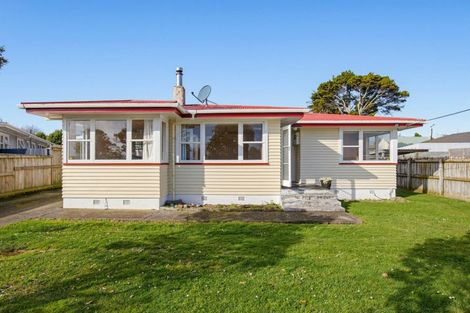 Photo of property in 14 Dittmer Street, Otaki, 5512