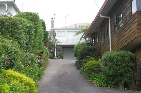 Photo of property in 1/14 Clematis Avenue, Murrays Bay, Auckland, 0630
