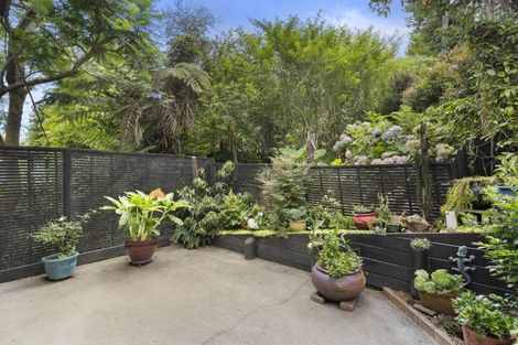 Photo of property in 6/11 Paparoa Road, Cockle Bay, Auckland, 2014