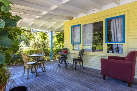 Photo of property in 76 Riverland Road, Kumeu, 0892