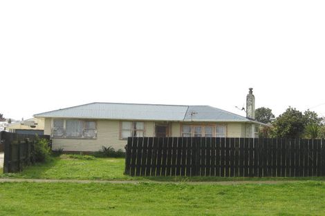 Photo of property in 68 Leslie Street, Waitara, 4320