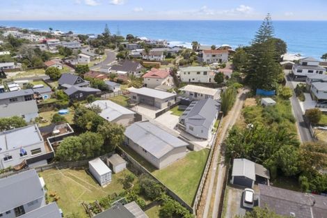 Photo of property in 1321c Papamoa Beach Road, Papamoa Beach, Papamoa, 3118