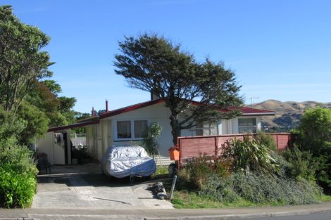 Photo of property in 72 Beazley Avenue, Paparangi, Wellington, 6037