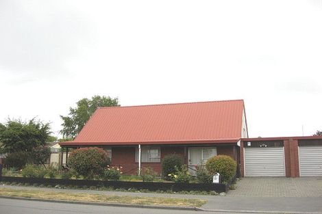 Photo of property in 2 Branksome Place, Parklands, Christchurch, 8083