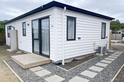 Photo of property in 52 Landon Avenue, Mangere East, Auckland, 2024