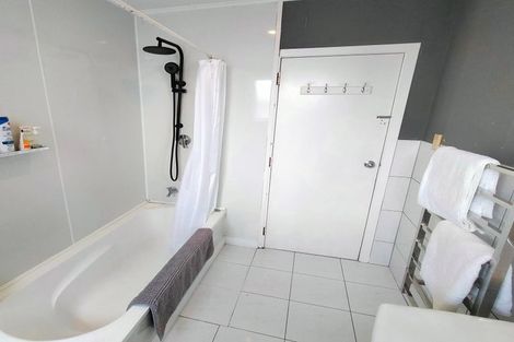 Photo of property in 41 Cambridge Street, Milson, Palmerston North, 4414