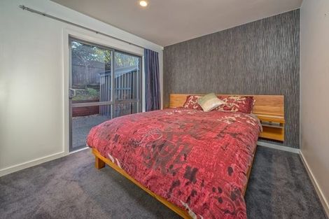 Photo of property in 100 Lake Road, Northcote, Auckland, 0627