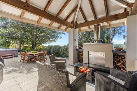 Photo of property in 305 Mangorei Road, Merrilands, New Plymouth, 4312