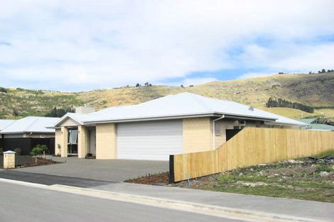 Photo of property in 8 Romar Lane, Heathcote Valley, Christchurch, 8022
