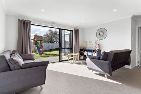 Photo of property in 22 Mitre Way, Solway, Masterton, 5810