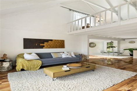 Photo of property in 2/1 Mulberry Place, Glenfield, Auckland, 0629