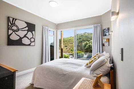 Photo of property in 11 Curnow Way, Kaiwharawhara, Wellington, 6035