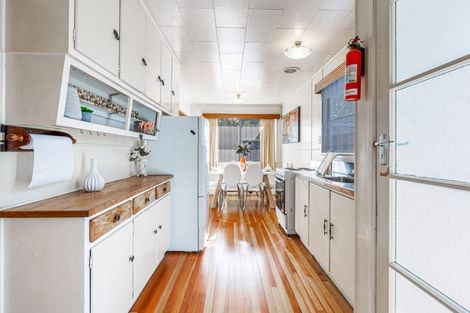 Photo of property in 18 Paewai Road, Glen Eden, Auckland, 0602