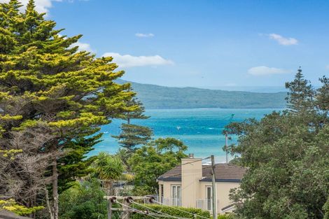 Photo of property in 1/461 Beach Road, Murrays Bay, Auckland, 0630