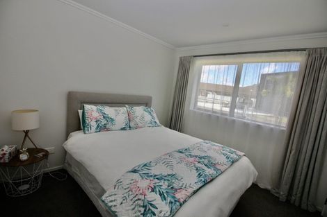 Photo of property in 13 Mermaid Place, Whitianga, 3510