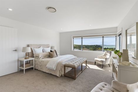 Photo of property in 33 Te Oneroa Way, Long Bay, Auckland, 0630