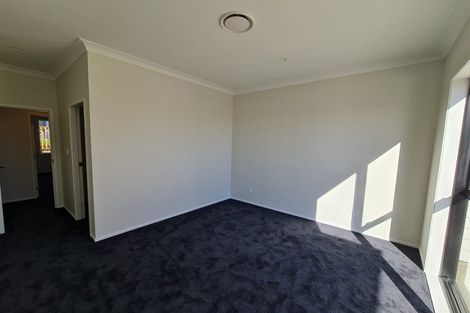 Photo of property in Queen Charlotte Drive, Aotea, Porirua, 5024