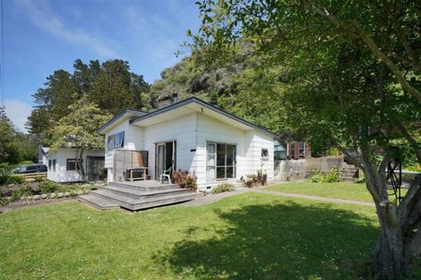 Photo of property in 38 Moody Street, Gore Bay, Cheviot, 7383