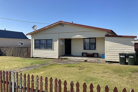 Photo of property in 17 Rosalind Street, Stratford, 4332