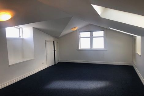 Photo of property in 9 Connaught Terrace, Brooklyn, Wellington, 6021