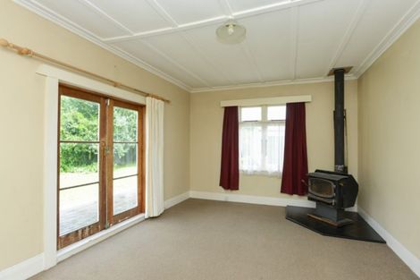 Photo of property in 23 Carruthers Street, Otane, 4202