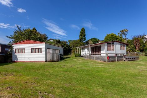 Photo of property in 18 Daphne Road, Tairua, 3508